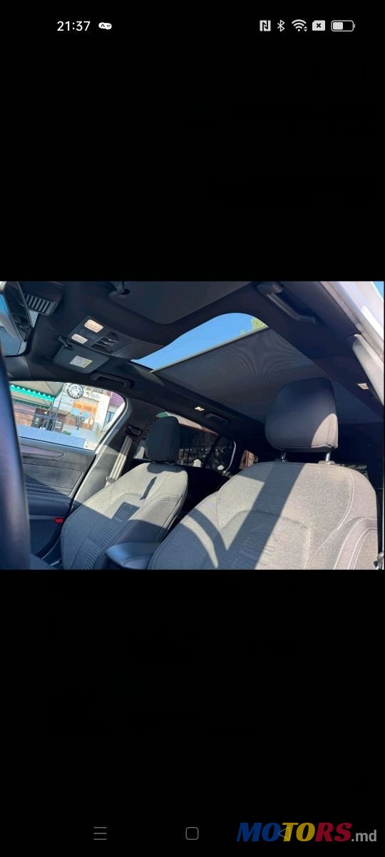 2020' Ford Focus photo #6