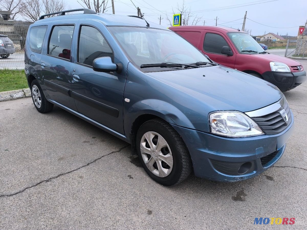 2009' Dacia Logan Mcv photo #4
