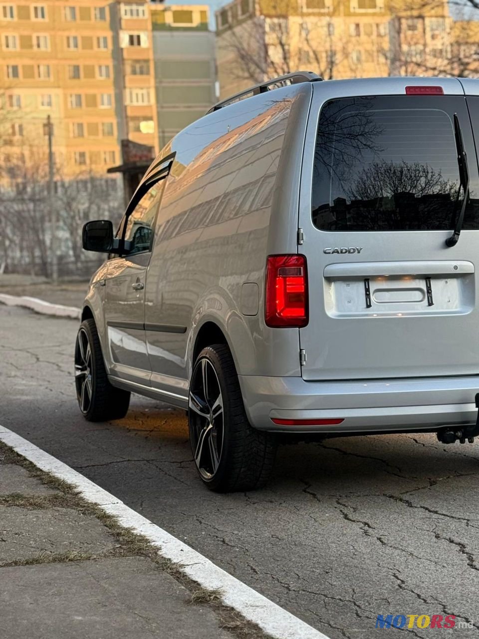 2021' Volkswagen Caddy photo #3