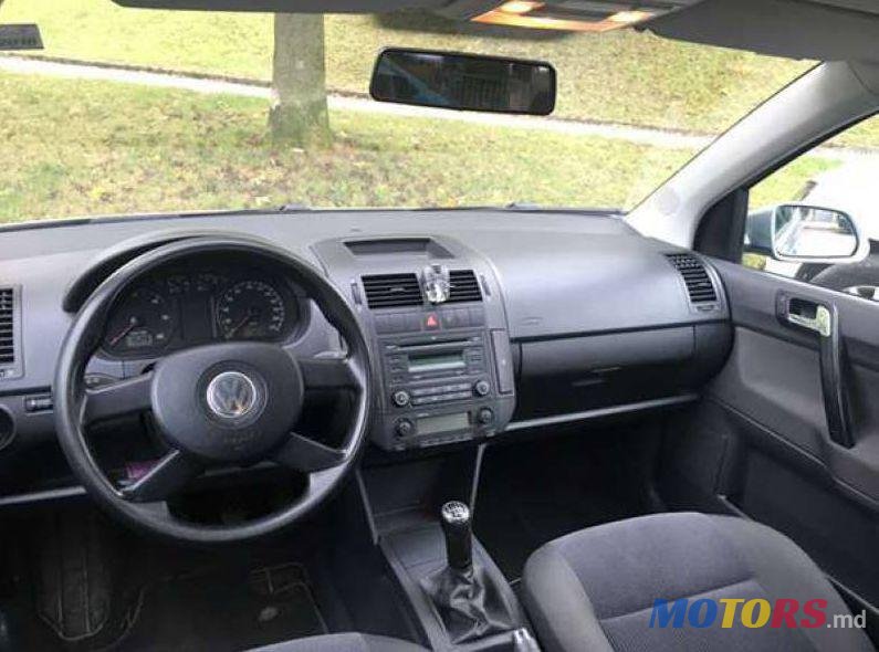 2004' Volkswagen Bora photo #1