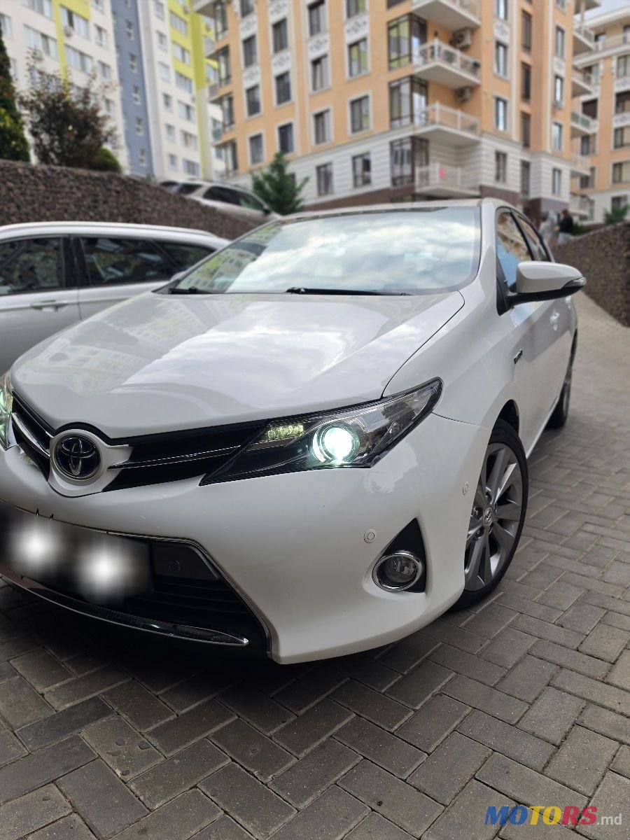 2014' Toyota Auris photo #1