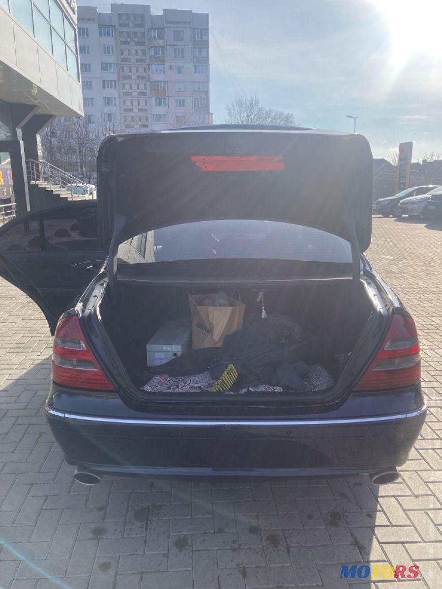 2007' Mercedes-Benz E Класс photo #3