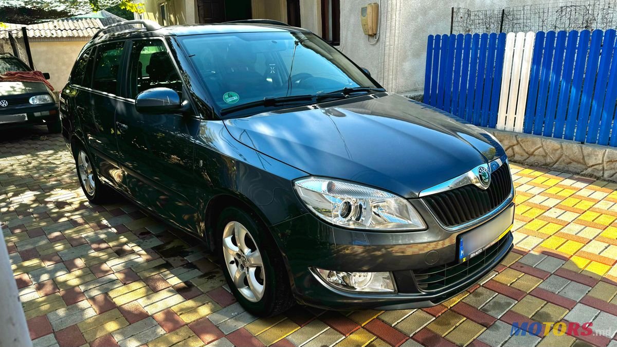 2010' Skoda Fabia photo #2