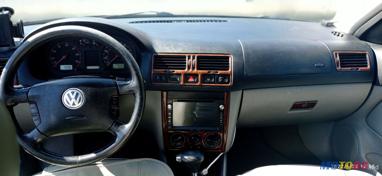 2003' Volkswagen Jetta photo #6