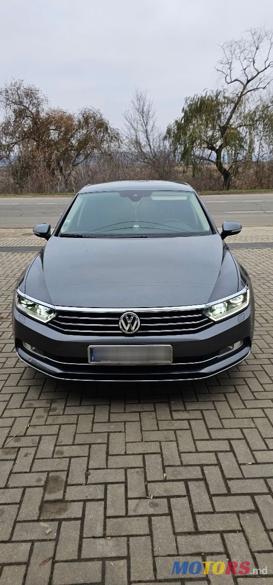 2016' Volkswagen Passat photo #3