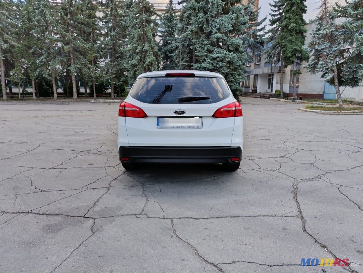 2015' Ford Focus photo #5