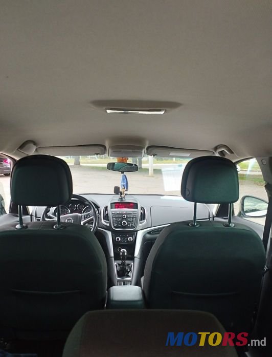 2012' Opel Zafira photo #4