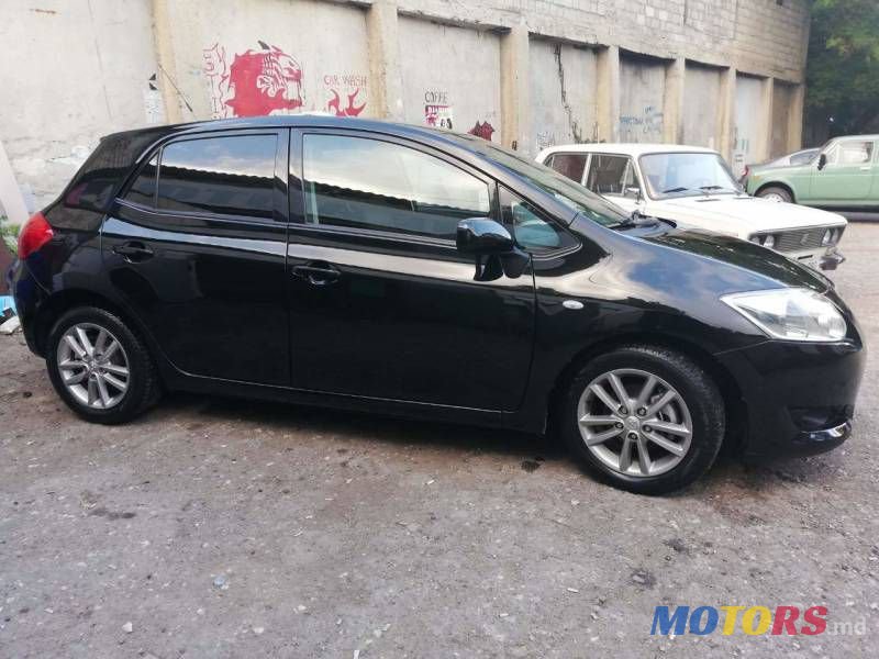 2009' Toyota Auris photo #5