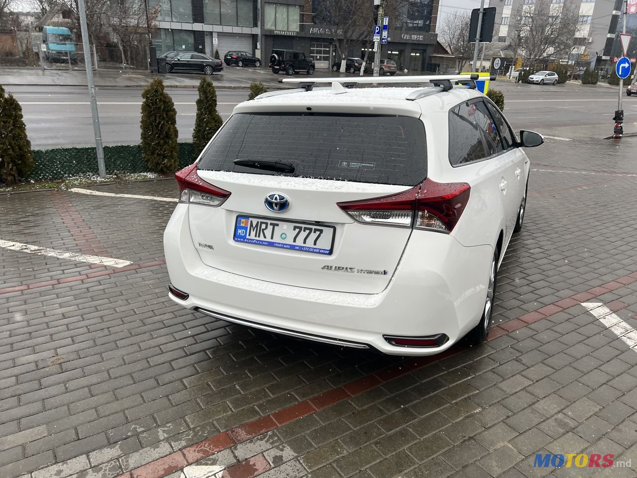 2016' Toyota Auris photo #4