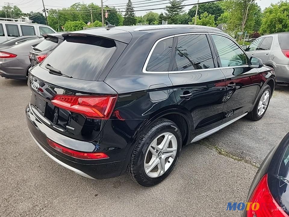 2019' Audi Q5 photo #4
