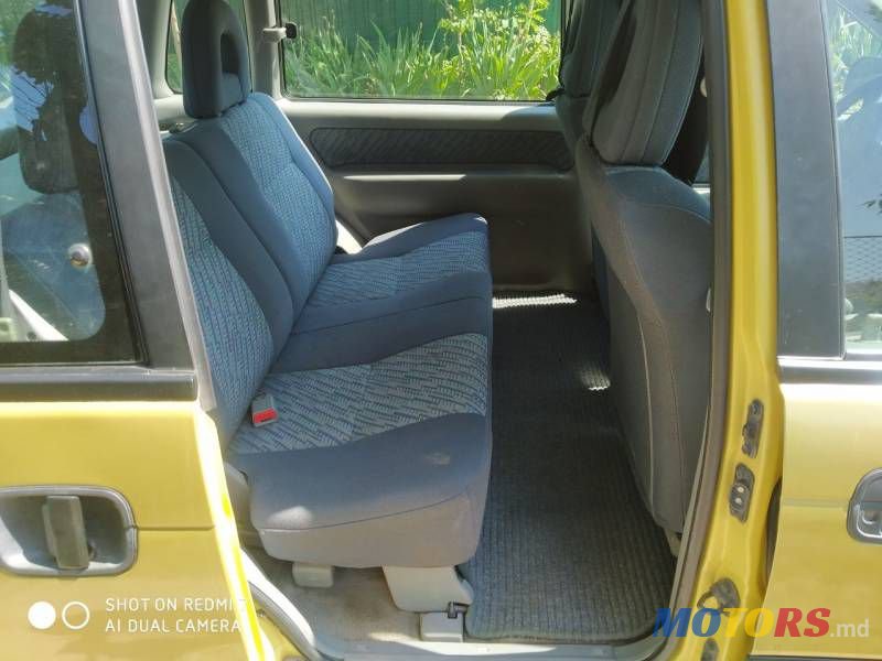 1997' Mitsubishi Space Runner photo #5