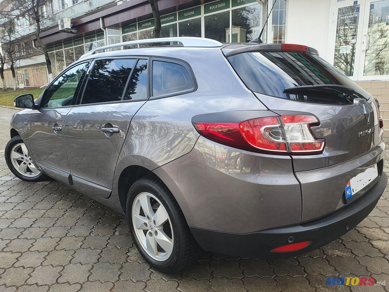 2012' Renault Megane photo #2