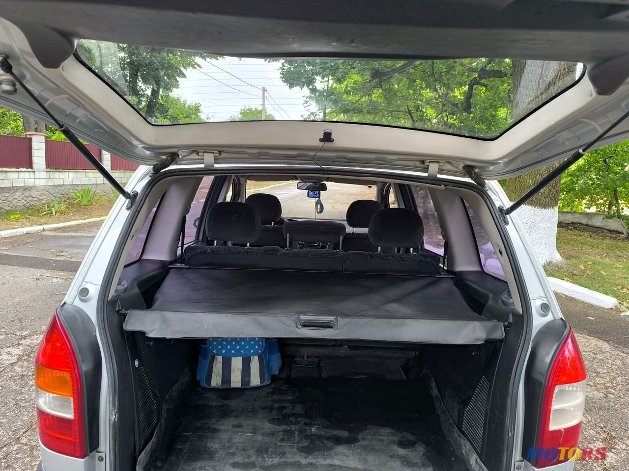 2002' Opel Zafira photo #4