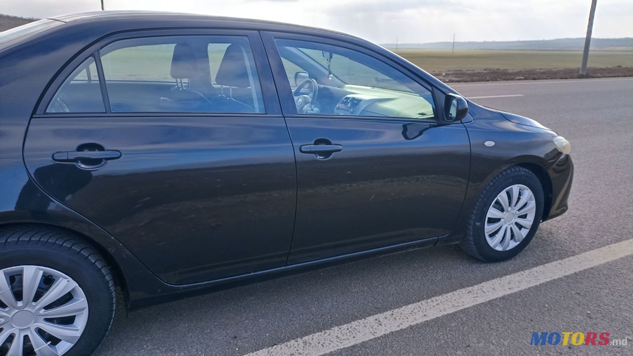 2010' Toyota Corolla photo #2