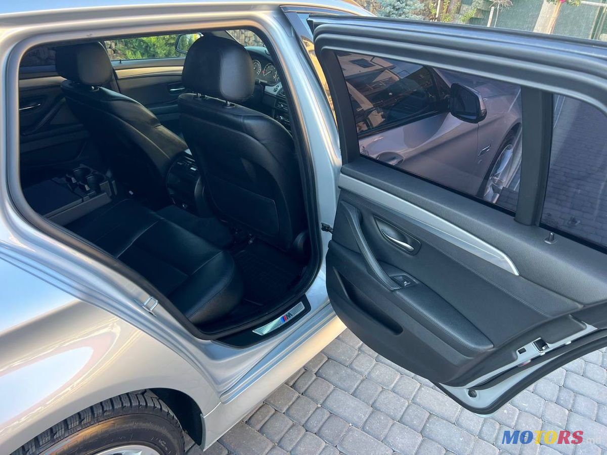 2015' BMW 5 Series Touring photo #6