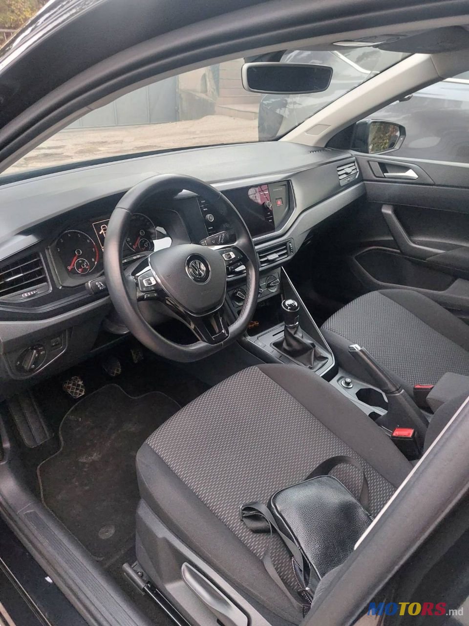 2018' Volkswagen Polo photo #5