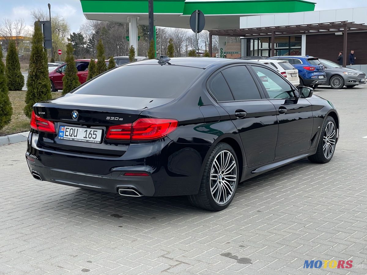 2020' BMW 5 Series photo #3