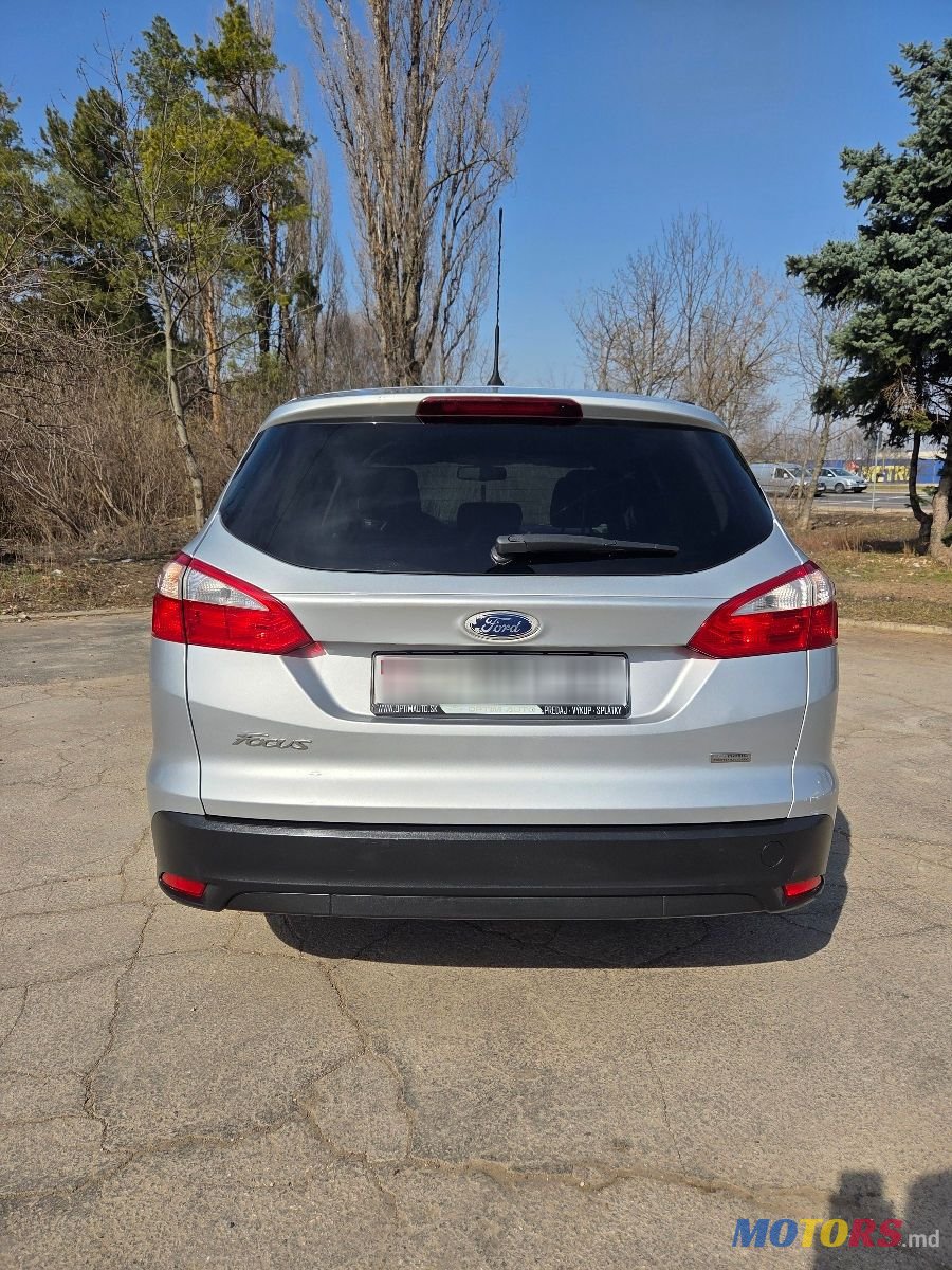 2012' Ford Focus photo #5