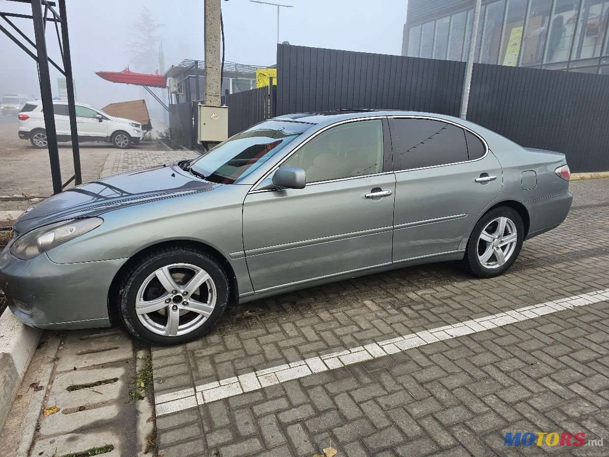 2002' Lexus Es Series photo #3