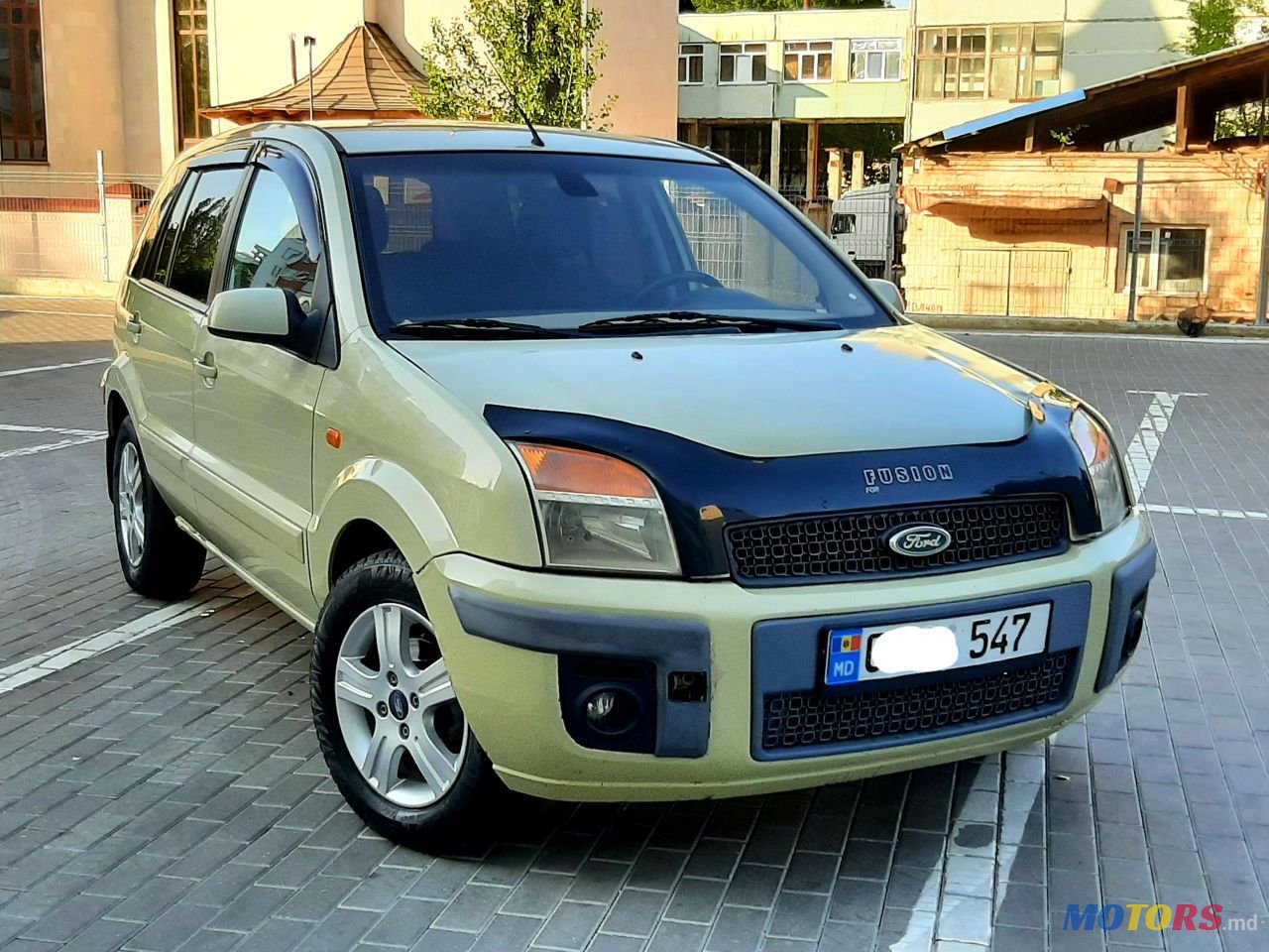 2010' Ford Fusion photo #2