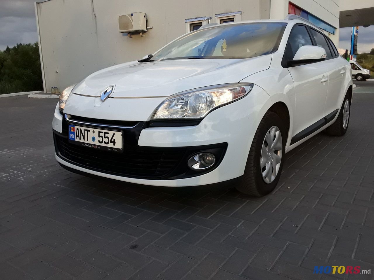 2013' Renault Megane photo #1