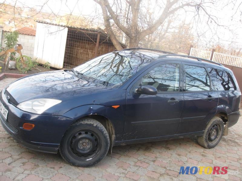 2000' Ford Focus photo #2