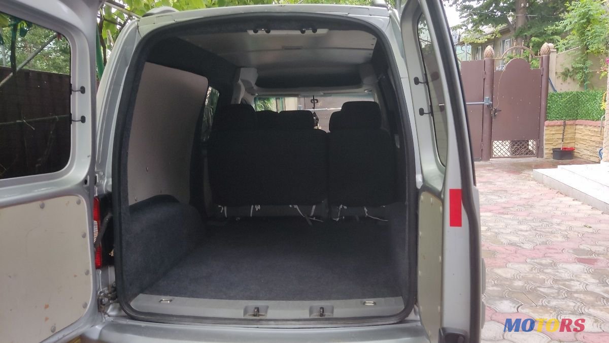 2008' Volkswagen Caddy photo #3