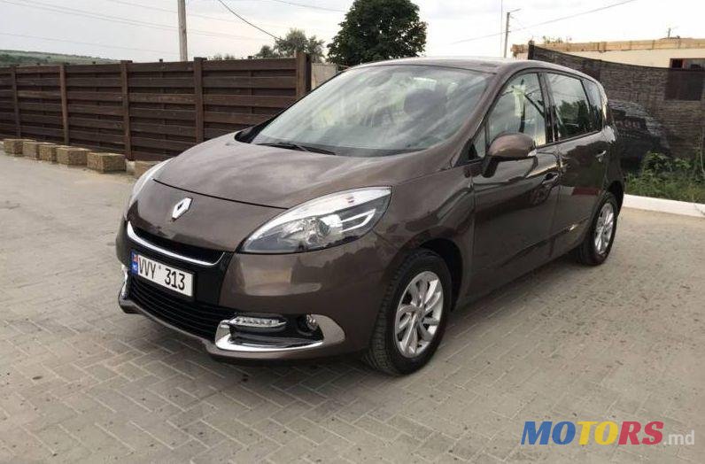 2012' Renault Scenic photo #1