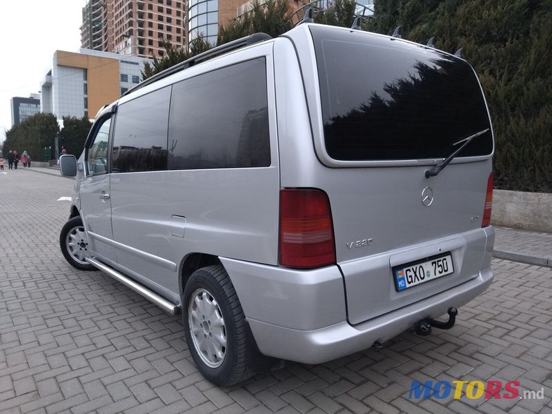 2003' Mercedes-Benz V Класс photo #4