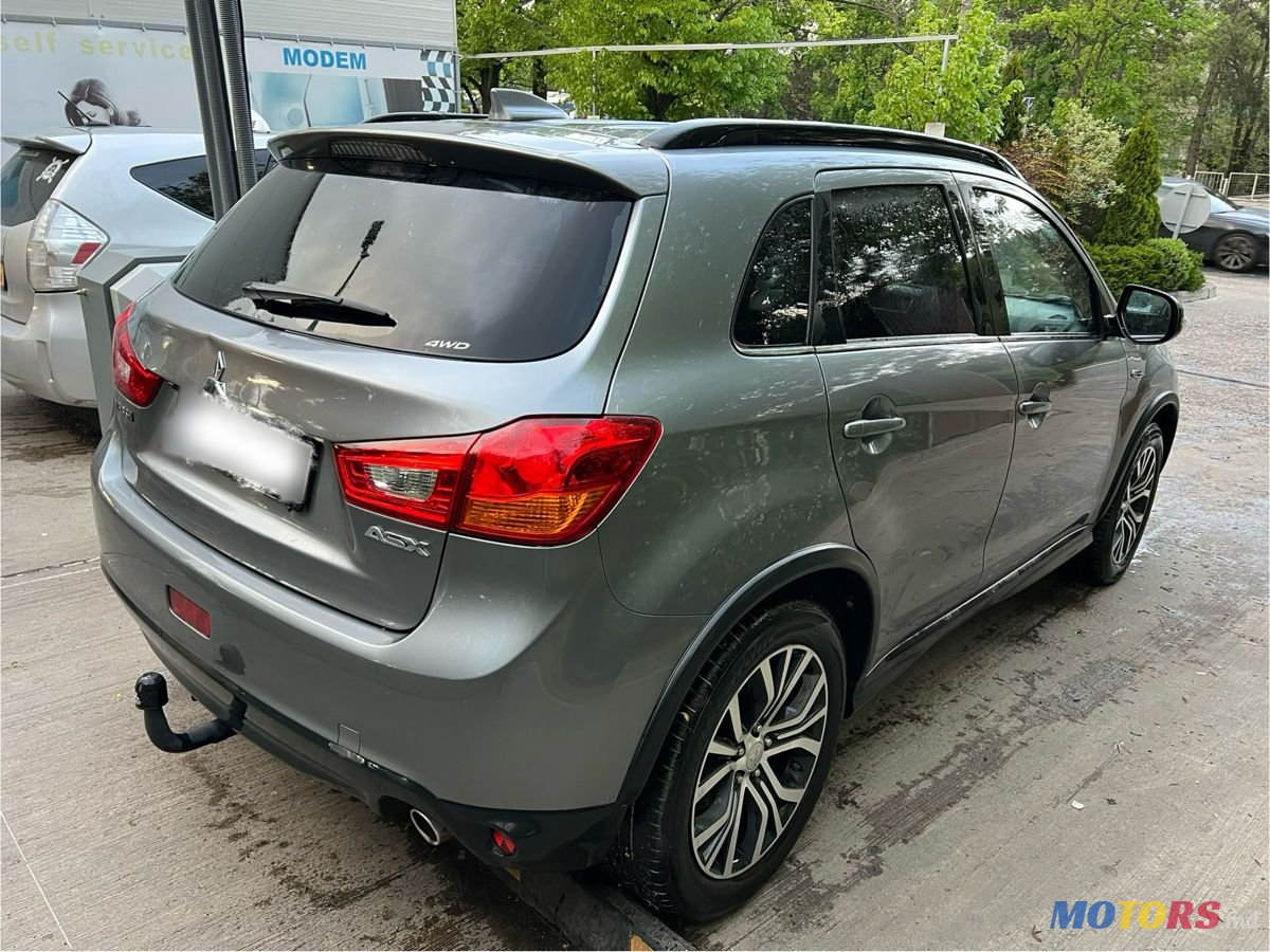 2016' Mitsubishi ASX photo #2