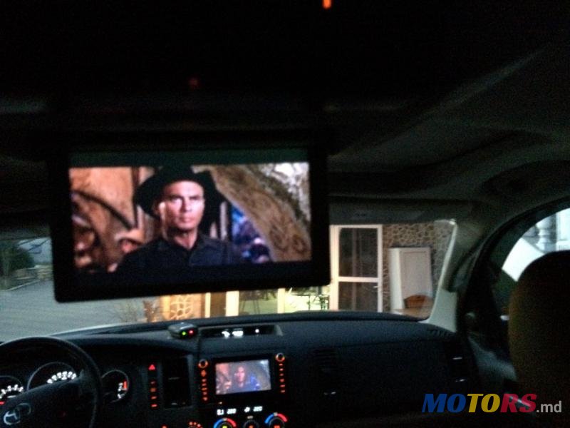 2012' Toyota Tundra photo #2