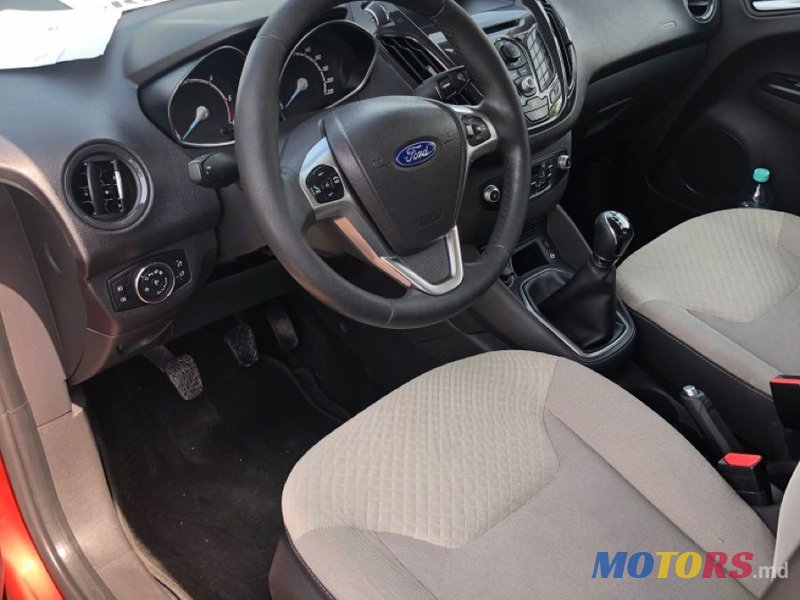 2015' Ford Tourneo Connect photo #6