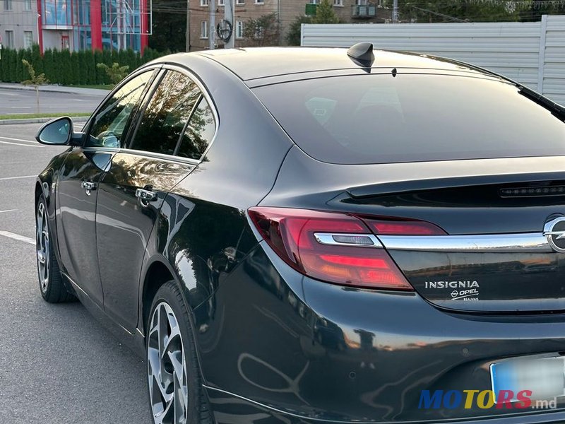 2016' Opel Insignia photo #3