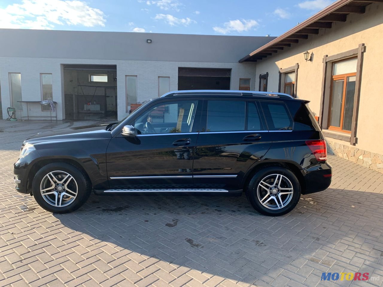 2012' Mercedes-Benz GLK-Class photo #1