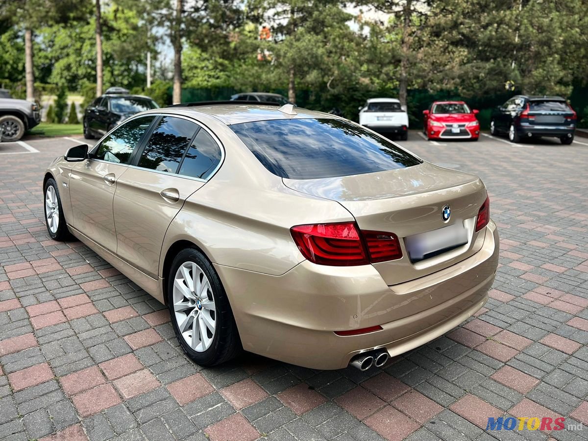 2013' BMW 5 Series photo #4