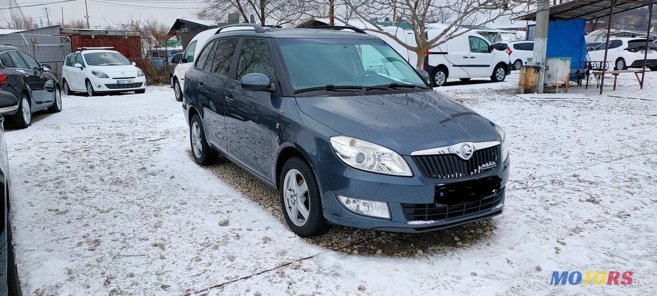 2014' Skoda Fabia photo #2