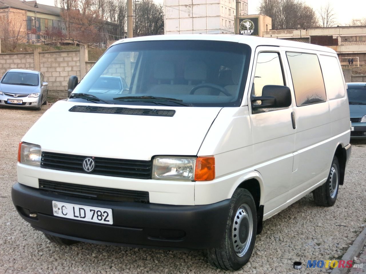 1997' Volkswagen T 4 photo #1