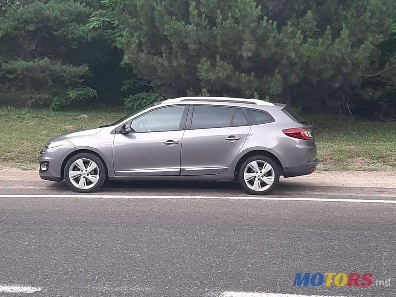 2013' Renault Megane photo #3