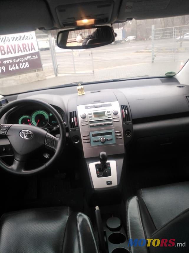 2006' Toyota Verso photo #5