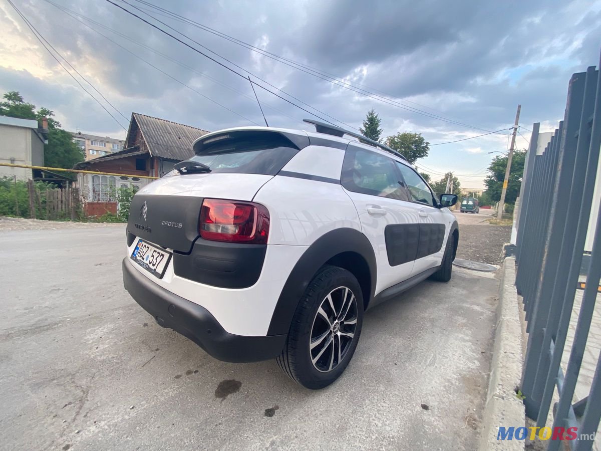 2015' Citroen C4 Cactus photo #4