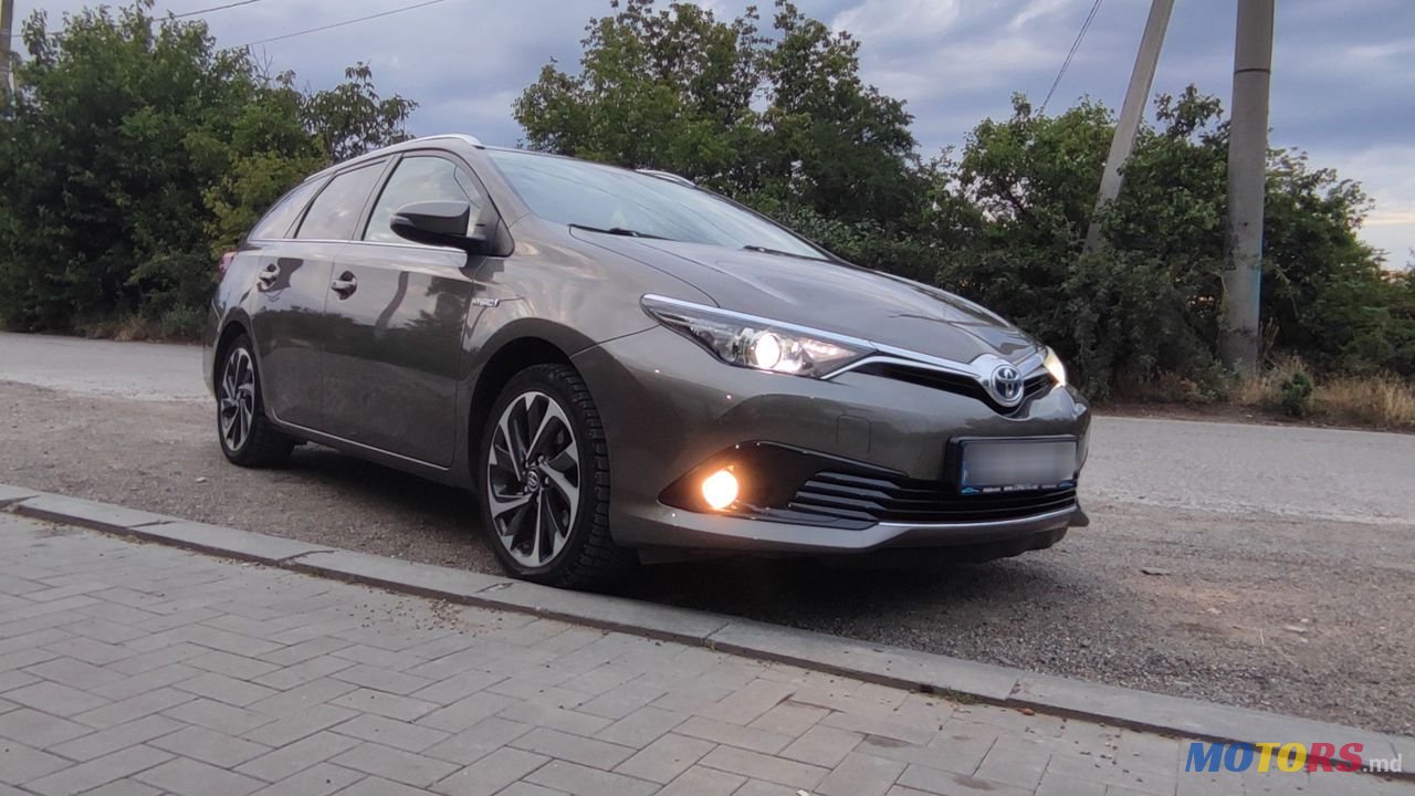 2016' Toyota Auris photo #6