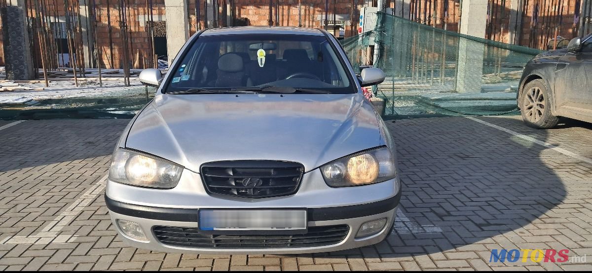 2001' Hyundai Elantra photo #4