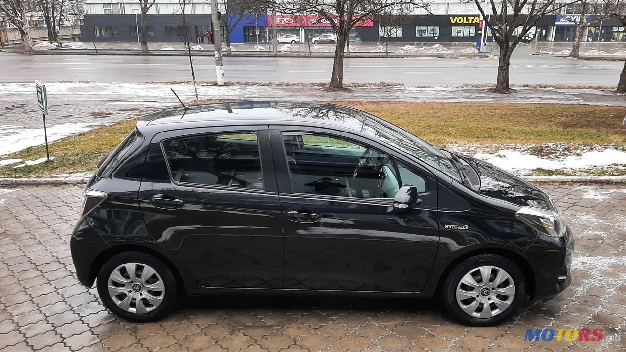 2014' Toyota Yaris photo #4