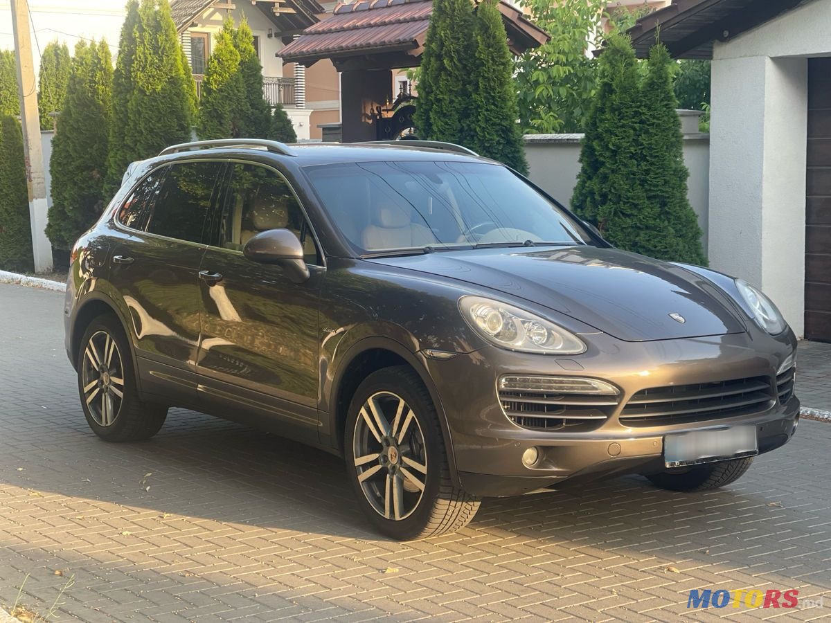 2013' Porsche Cayenne photo #4