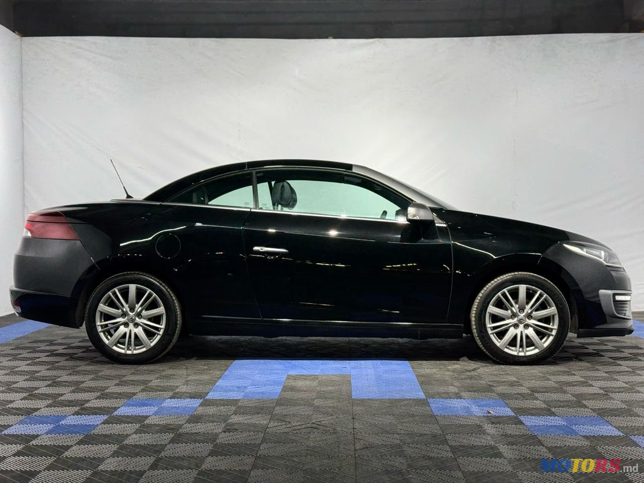 2015' Renault Megane photo #2