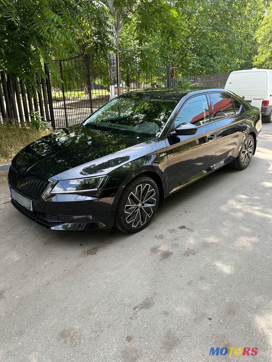 2018' Skoda Superb photo #2