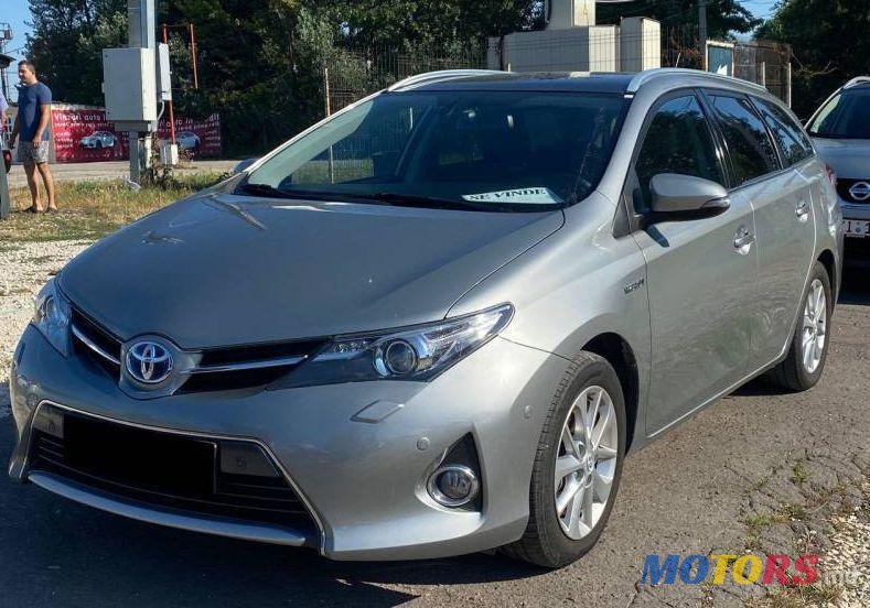 2014' Toyota Auris photo #1