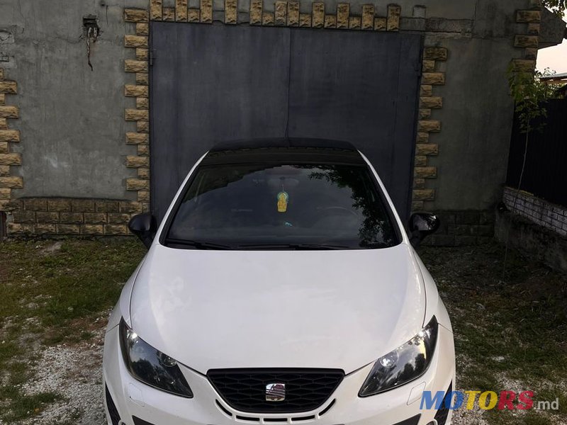 2010' SEAT Ibiza photo #1