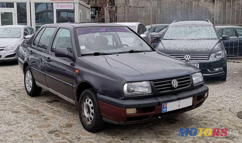 1993' Volkswagen Vento photo #1