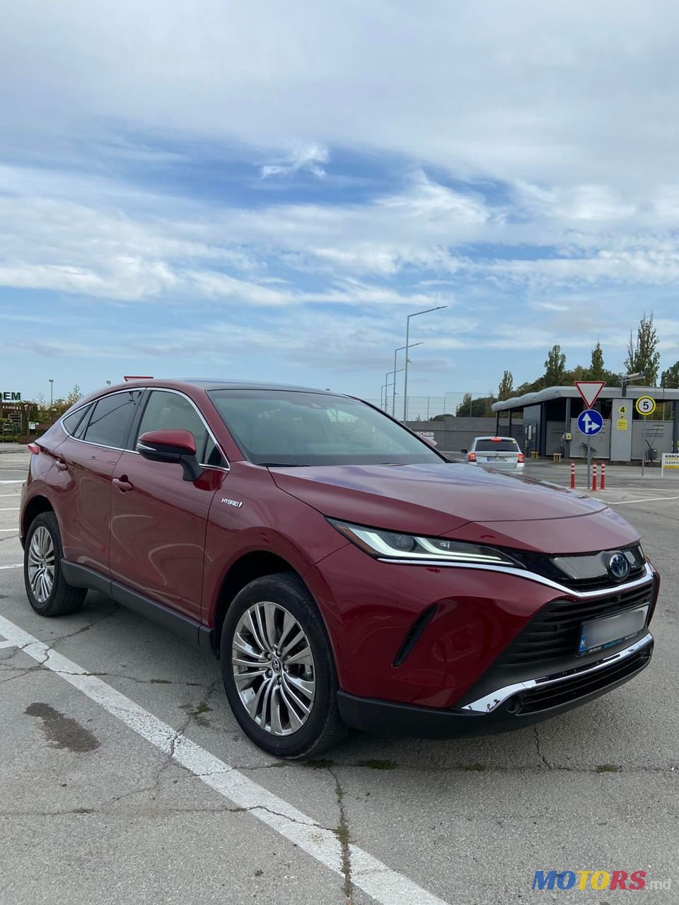 2021' Toyota Venza photo #3
